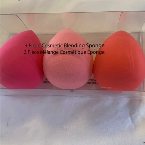 6 Piece Multi Color Cosmetic Blending Sponge Set - Picture 2 of 3